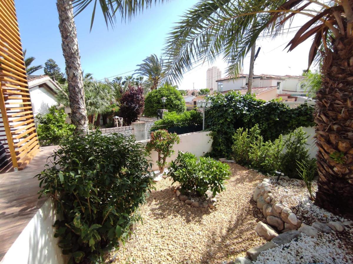 Villa Con Piscina A Un Paso De La Playa Benidorm Exterior photo
